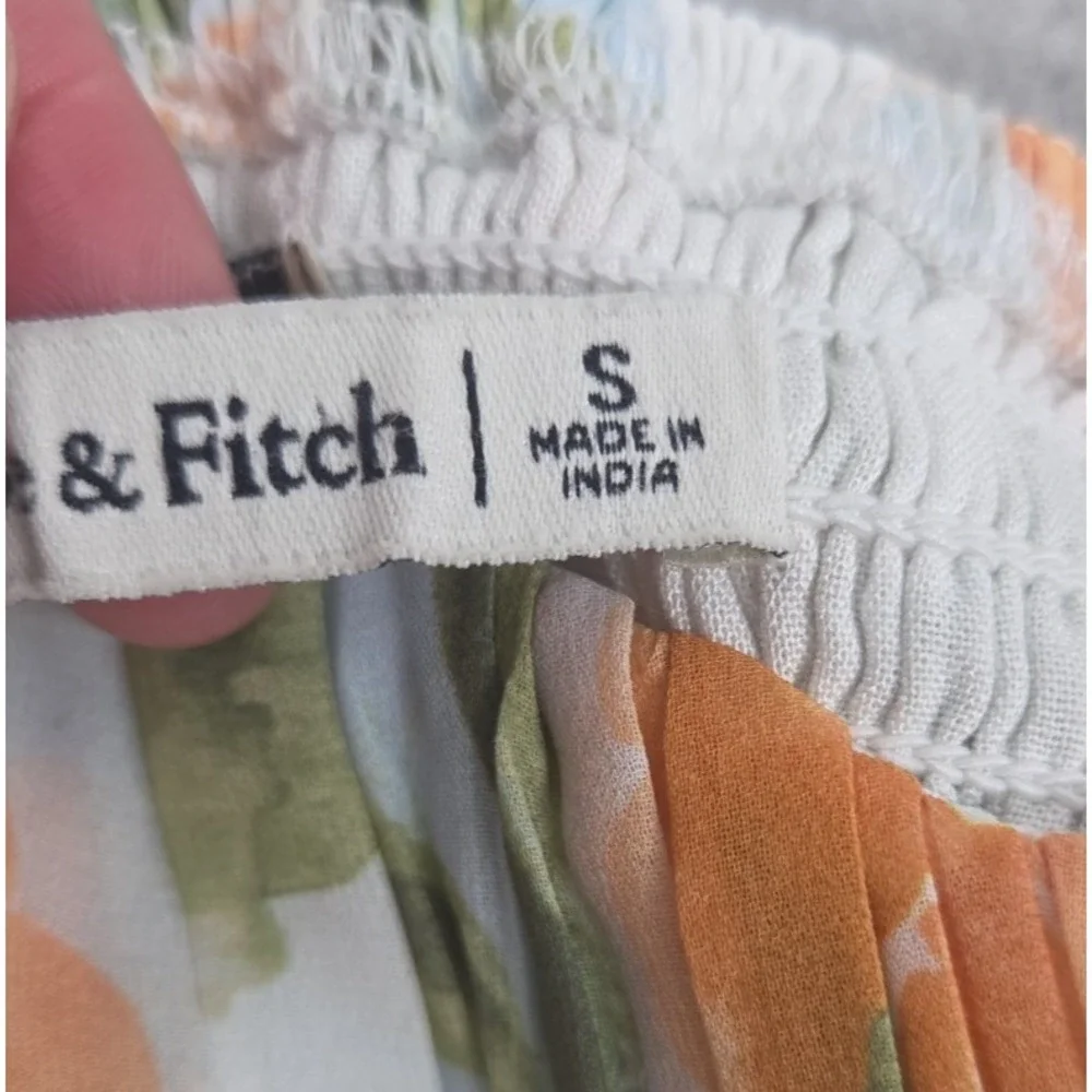 Abercrombie‎ & Fitch Peasant Top S Ruched Peach Floral Romantic Puff Sleeve Boho